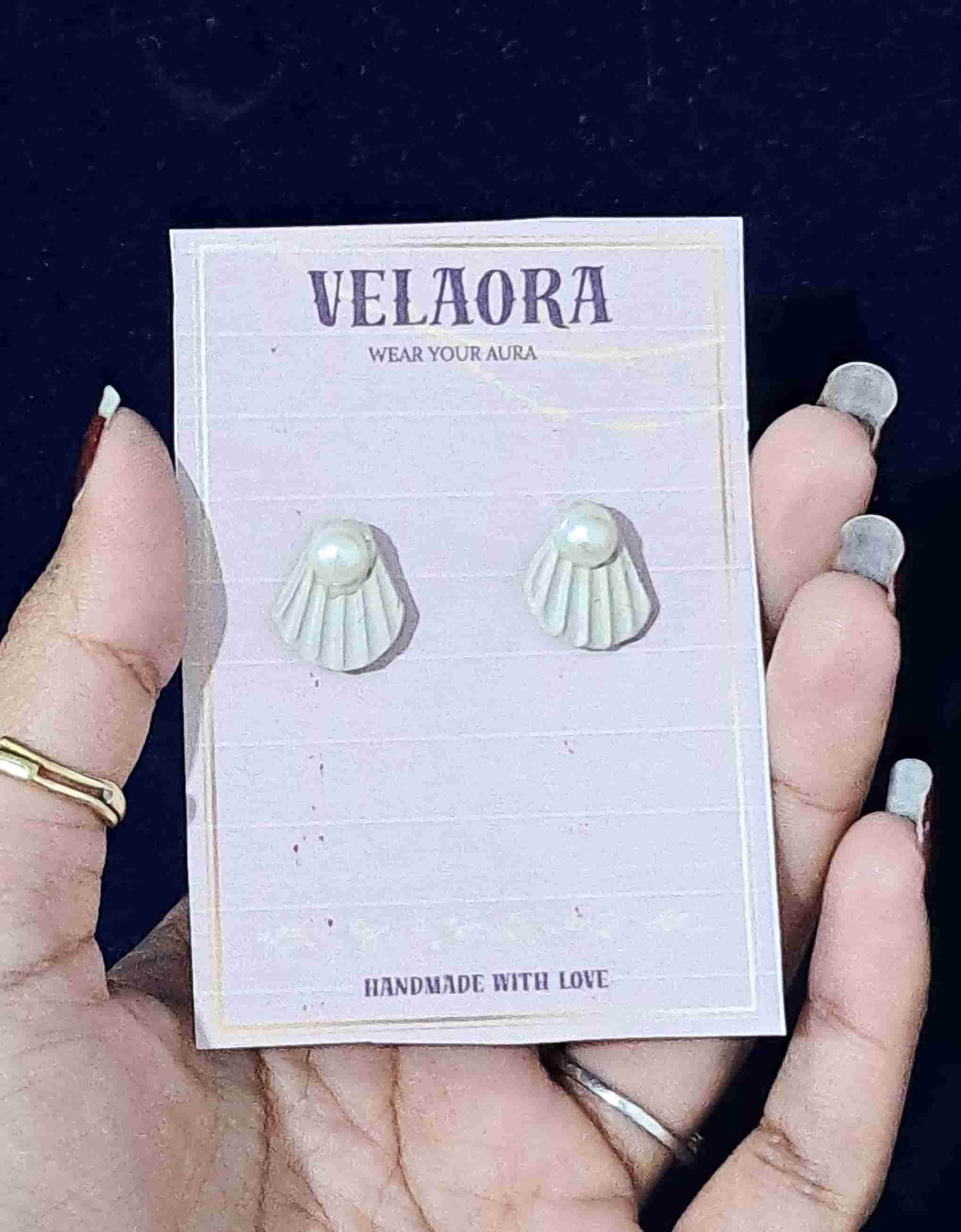 cutie shell by Velaora Jewels